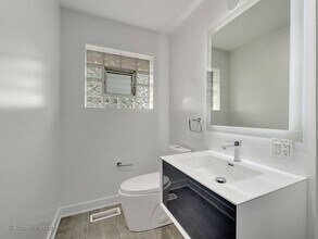 515 N Marion St, Unit 1 in Oak Park, IL - Foto de edificio - Building Photo