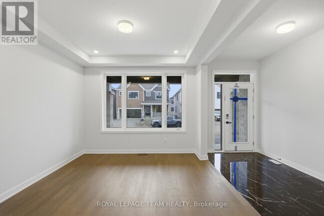 115 Viburnum Ter in Ottawa, ON - Building Photo - Building Photo