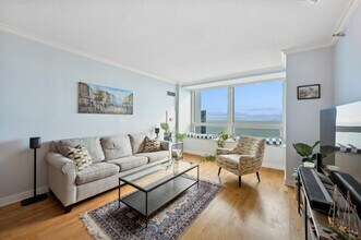 512 N McClurg Ct, Unit 4606 in Chicago, IL - Foto de edificio - Building Photo