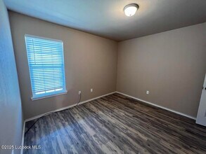 7410 5th St in Lubbock, TX - Building Photo - Building Photo