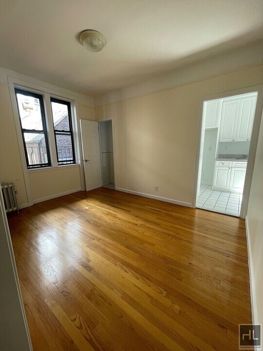 WEST 45 STREET in New York, NY - Building Photo