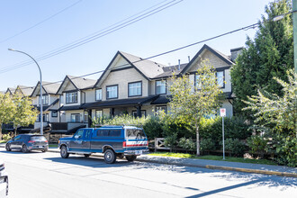 19932 70 Av in Langley, BC - Building Photo - Building Photo