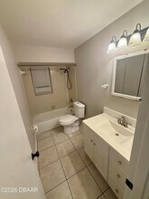 139 Highland Ave in Edgewater, FL - Foto de edificio - Building Photo