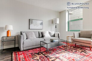 77 W Huron St, Unit SI FL14-ID1220 in Chicago, IL - Building Photo