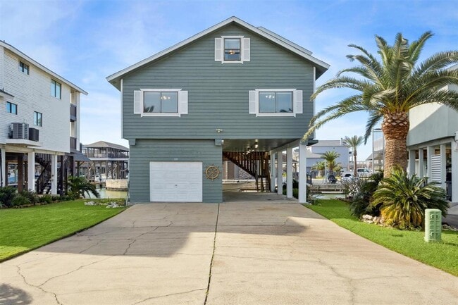 339 Admiral Cir