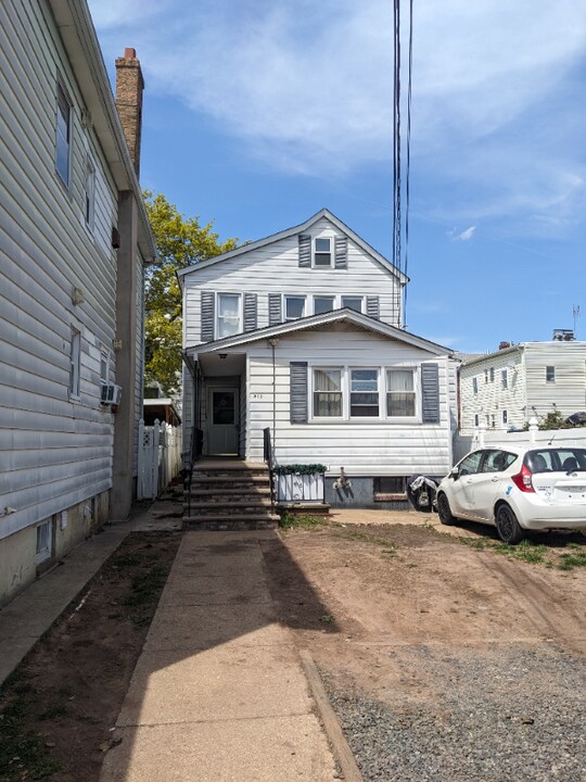 309 Spencer St in Elizabeth, NJ - Building Photo