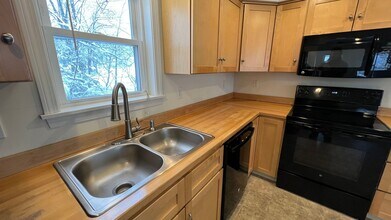 125 6th St in Dover, NH - Building Photo - Building Photo