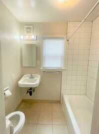 296 E 22nd St, Unit na - 6