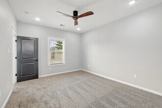 4719 Mallow St in Houston, TX - Building Photo - Building Photo