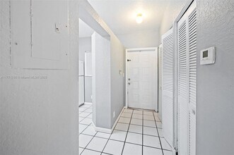 3776 NW 91st Ln in Sunrise, FL - Building Photo - Building Photo