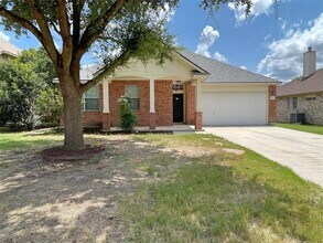 2059 Carlisle Castle Dr in New Braunfels, TX - Building Photo - Building Photo