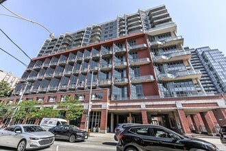 255 Richmond St E in Toronto, ON - Building Photo - Building Photo