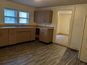 2416 Maple Ave in Terre Haute, IN - Building Photo - Building Photo