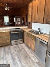 80 N Bell St in Hiawassee, GA - Building Photo - Building Photo