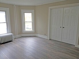 1224 Ferry St in La crosse, WI - Building Photo