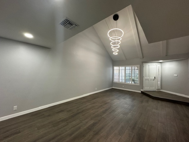 5930 Tampa Ave in Tarzana, CA - Foto de edificio