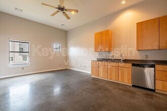 6000 S Congress Ave in Austin, TX - Building Photo - Building Photo