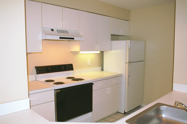 Selma Estate Apartments