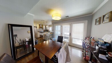 329 W Fourth St in Boston, MA - Building Photo - Building Photo