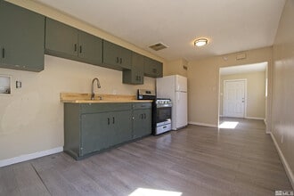 2516 D St in Sparks, NV - Building Photo - Building Photo