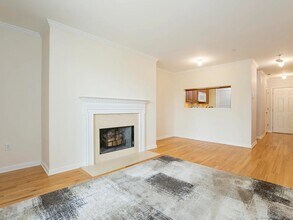 51 Forest Ave in Greenwich, CT - Building Photo - Building Photo