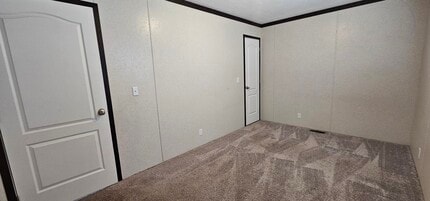 67 Tulip Ln in Belleville, MI - Building Photo - Building Photo