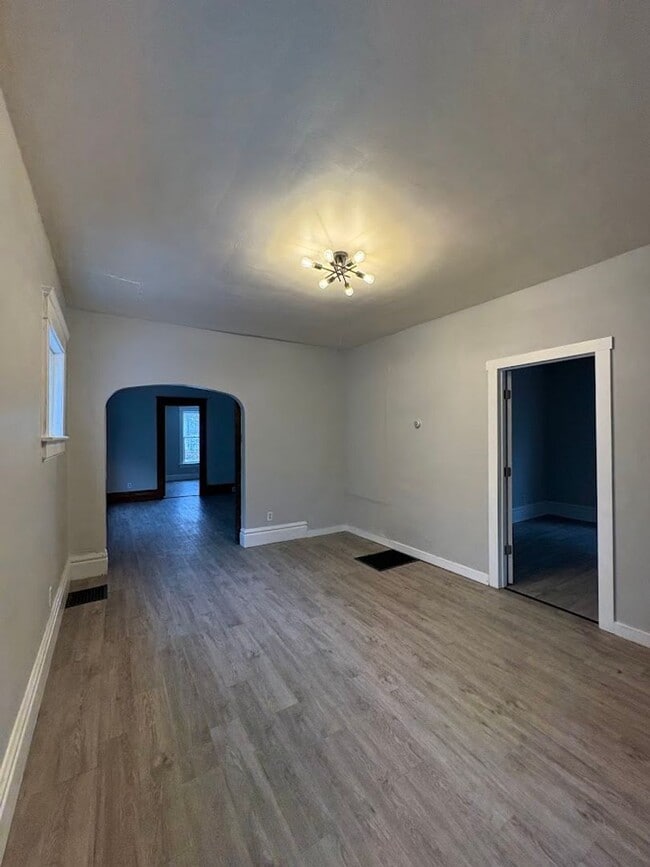 96 Hall St in Akron, OH - Building Photo - Building Photo