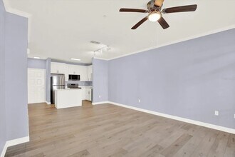 4221 W Spruce St, Unit Villa Sonoma 1307 in Tampa, FL - Foto de edificio - Building Photo