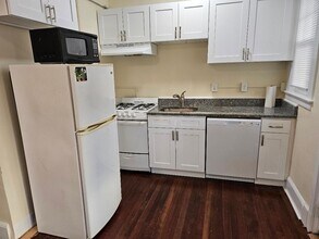 161 Nicoll St, Unit 2R in New Haven, CT - Building Photo - Building Photo