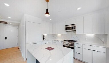 52 Leo M Birmingham Pkwy in Boston, MA - Building Photo - Building Photo