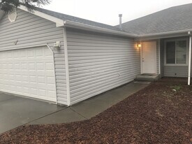 1506-1508 SW Athens Ave in Pendleton, OR - Building Photo