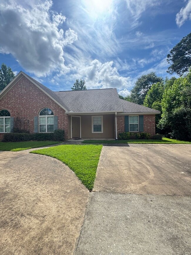 2417 Melody Ln in Ruston, LA - Building Photo - Building Photo