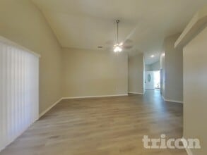 2715 Wilder Park Dr in Plant City, FL - Building Photo - Building Photo