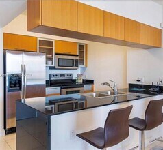750 N Bayshore Dr in Miami, FL - Building Photo - Building Photo