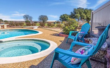 15557 County Road 4052 in Kemp, TX - Building Photo - Building Photo