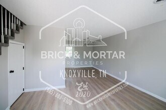 2105 Belle Terra Rd in Knoxville, TN - Building Photo - Building Photo