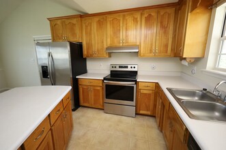 4200 Shadowwood Dr in Valdosta, GA - Building Photo - Building Photo