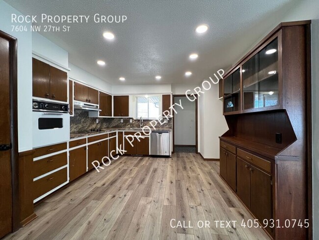 property at 7604 NW 27th St