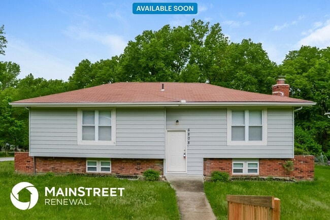 property at 6808 NW Victor Dr
