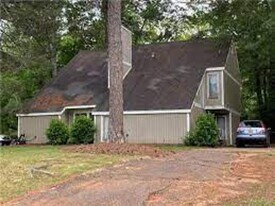 1040-1042 McKinley Ave in Auburn, AL - Building Photo