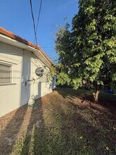 3924 Hayes St in Hollywood, FL - Building Photo - Building Photo