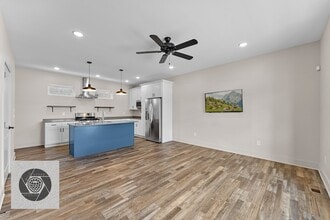 Sutherland Loft Townhouses in Knoxville, TN - Building Photo - Building Photo
