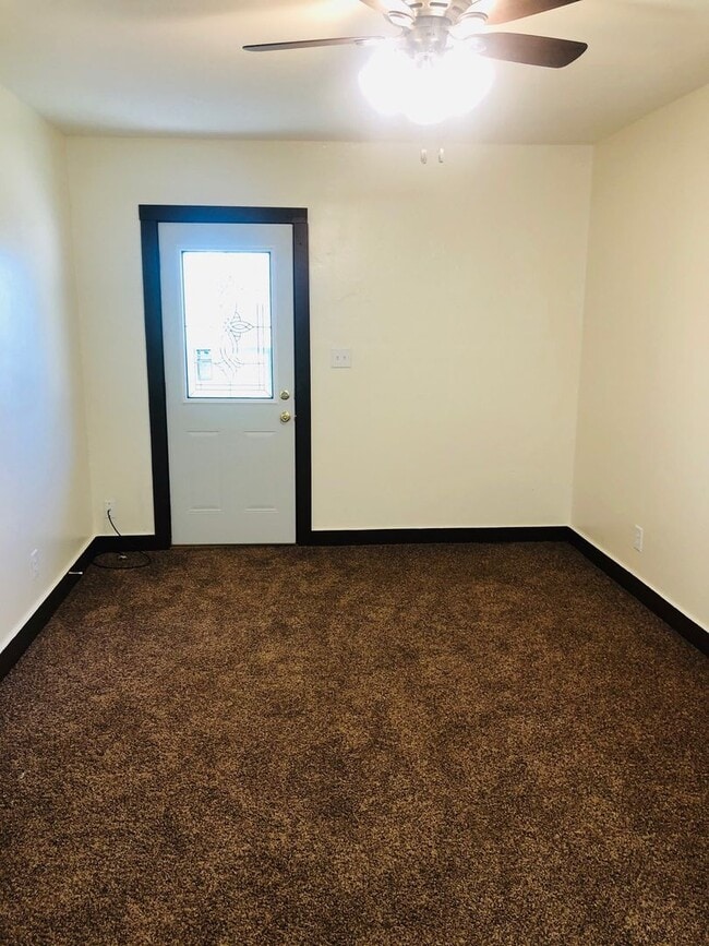 401 1/2 N Jackson St in Junction City, KS - Building Photo - Building Photo