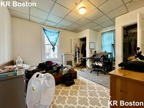 33 Imrie Rd, Unit Imrie rd Allston in Boston, MA - Building Photo - Building Photo