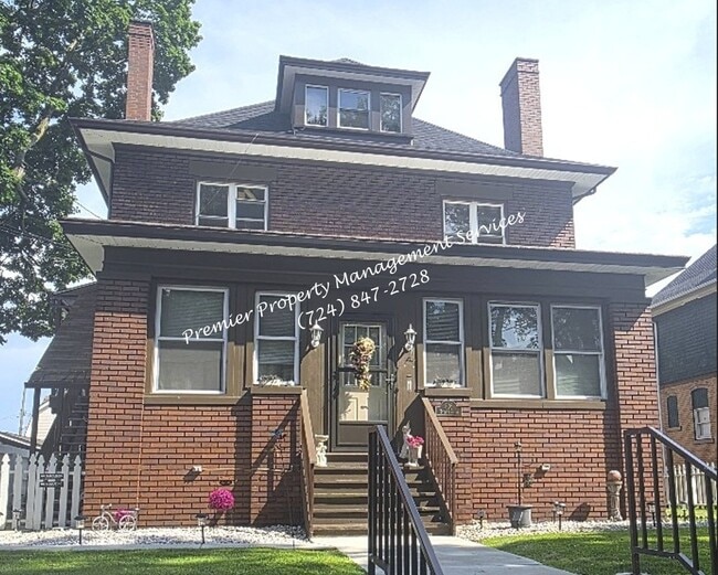 property at 806 12th St
