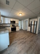 47 Windham St, Unit 2 in Worcester, MA - Building Photo - Building Photo