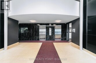 10-210 Shallmar Blvd in Toronto, ON - Building Photo - Building Photo