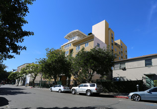 Arirang Senior Villa in Los Angeles, CA - Building Photo - Building Photo