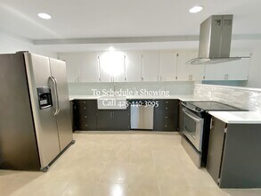 5229 117th Ave SE in Bellevue, WA - Building Photo - Building Photo