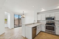 10060 E Turquoise Ave in Scottsdale, AZ - Building Photo - Building Photo